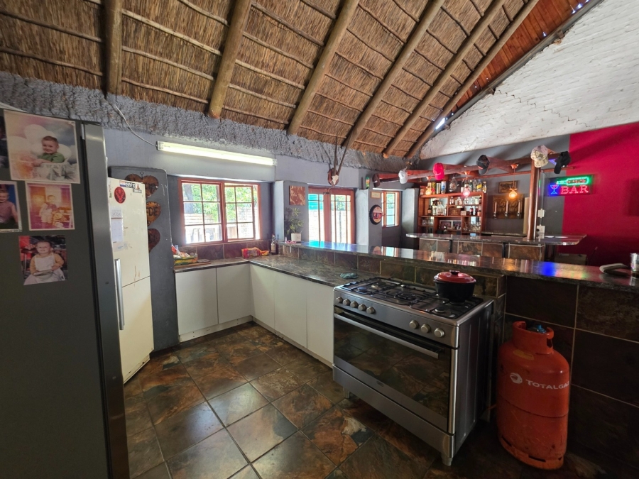 4 Bedroom Property for Sale in Olifantsnek North West